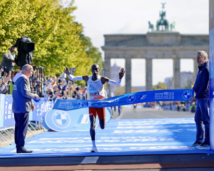 Eliud Kipchoge siegte beim BMW Berlin Marathon