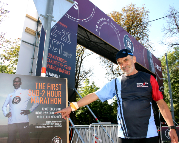 Marathonläufer Josef Gollowitzer lädt seine Laufkollegen zum 'Weltrekord'-Frühstück in den Prater