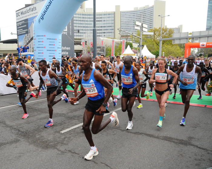 VCM-Start, Nataliya Lehonkova mit Nummer F8. Bild: FinisherPix