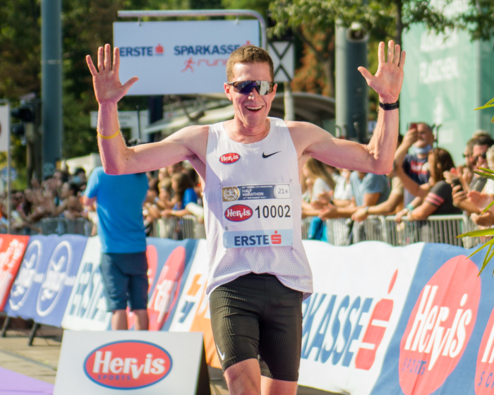 Peter Herzog lief in Berlin 2:12:16, hier beim VCM-Halbmarathon 2021. Bild: VCM / Jenia Symonds