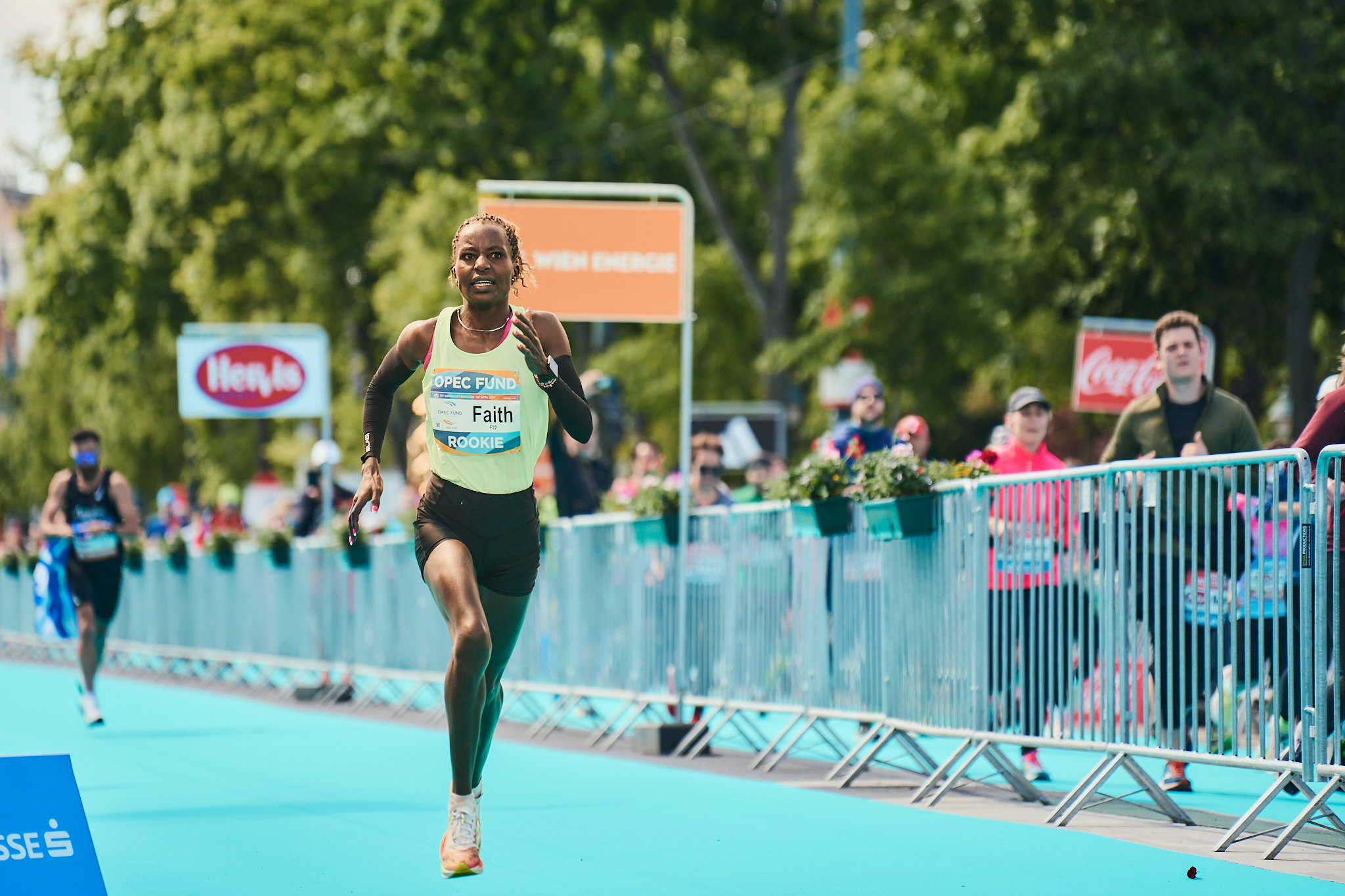 Faith Chepkoech, OPEC Fund Rookie Team, holt sensationell den zweiten Platz. Bild: VCM / Roman Pfeiffer