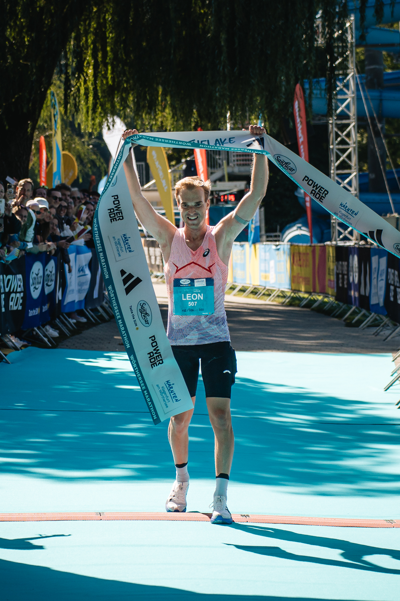 Marathonsieger Leon Fian. Bild: Wörthersee Marathon / Christopher Ganzi